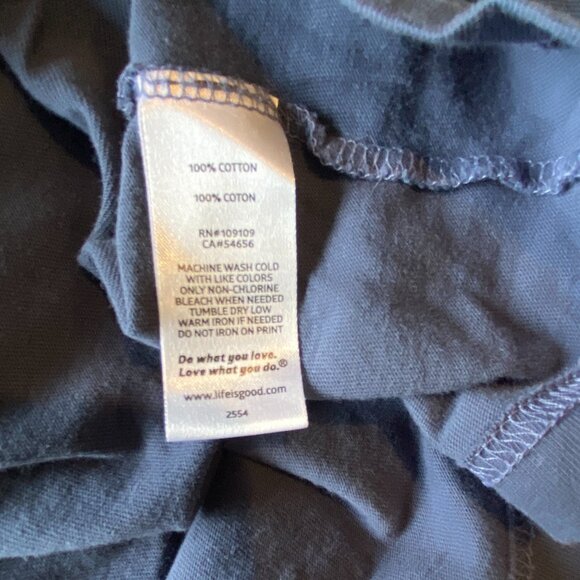 Life Is Good Graphic Tee T- Shirt Sz M Man & Dog Slate Blue - Picture 6 of 6